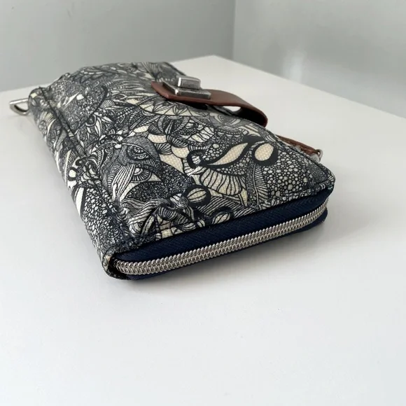 Sakroots Wristlet Wallet - Picture 3 of 12